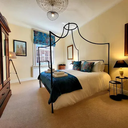 50a Petergate *